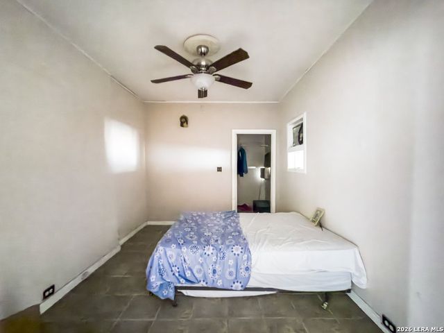 2922 Buena Vista St, San Antonio, TX 78207