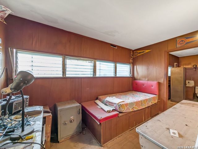 2922 Buena Vista St, San Antonio, TX 78207