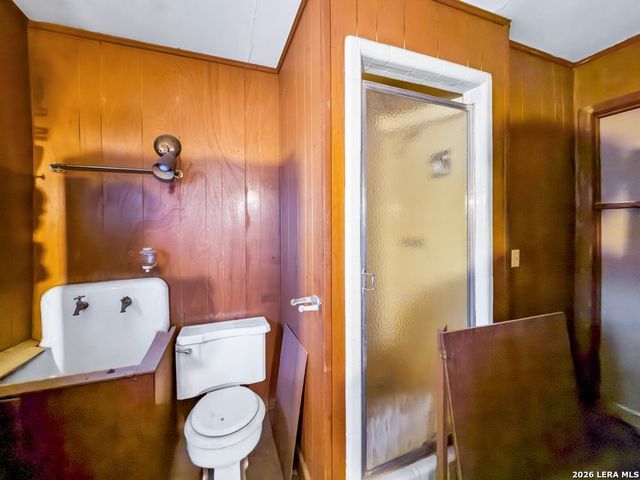 2922 Buena Vista St, San Antonio, TX 78207