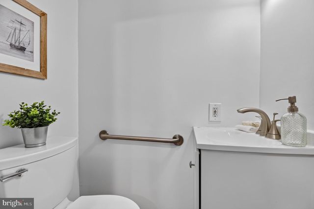 9807 GARDINER AVE, Silver Spring, MD 20902