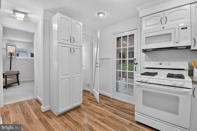 9807 GARDINER AVE, Silver Spring, MD 20902