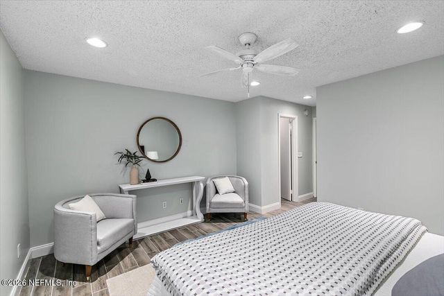 464 14TH Avenue S, Jacksonville Beach, FL 32250