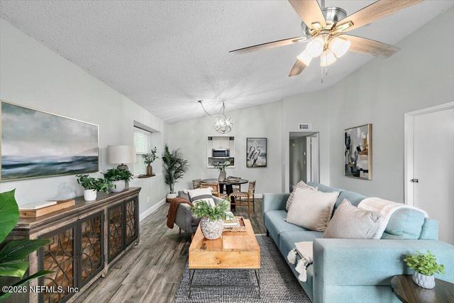 464 14TH Avenue S, Jacksonville Beach, FL 32250