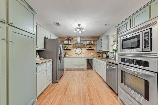 1790 N Walnut Grove Road, Midlothian, TX 76065