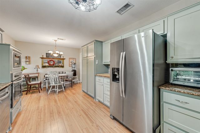 1790 N Walnut Grove Road, Midlothian, TX 76065