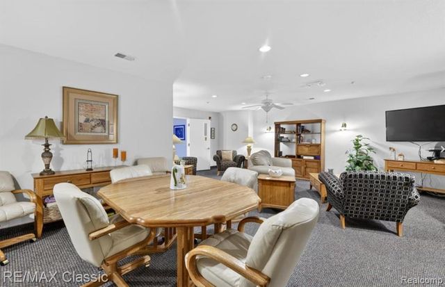1155 S Lake Drive 57, Novi, MI 48377