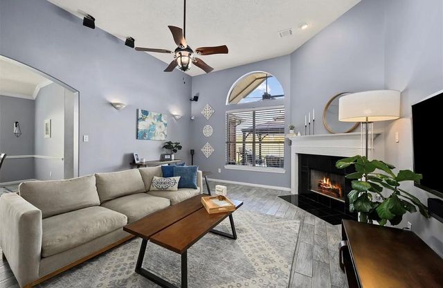 814 N Elder Grove Drive N, Pearland, TX 77584