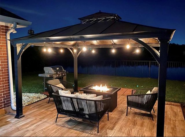 814 N Elder Grove Drive N, Pearland, TX 77584