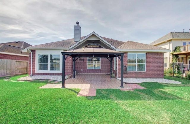 814 N Elder Grove Drive N, Pearland, TX 77584