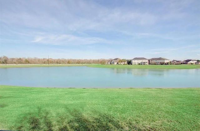 814 N Elder Grove Drive N, Pearland, TX 77584