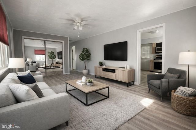 1 DONNA DR, Pedricktown, NJ 08067