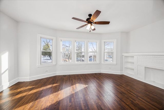 2820 N Sayre Avenue, Chicago, IL 60634