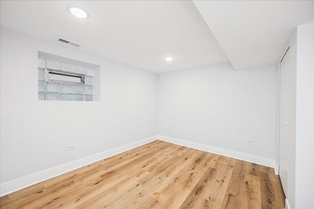 2820 N Sayre Avenue, Chicago, IL 60634