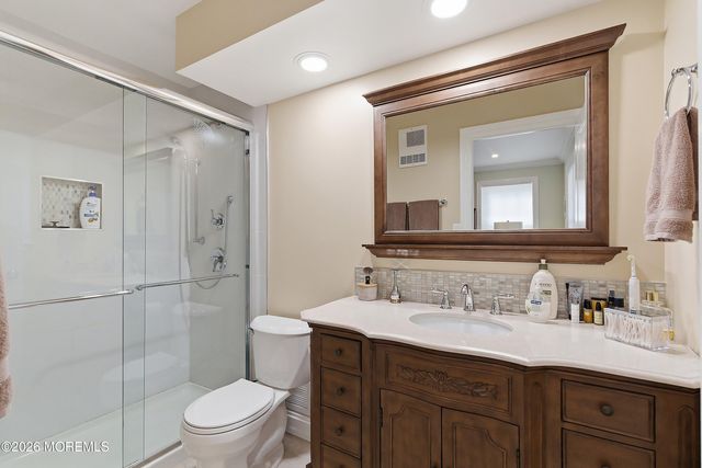 327 Sequoia Court, Howell, NJ 07731