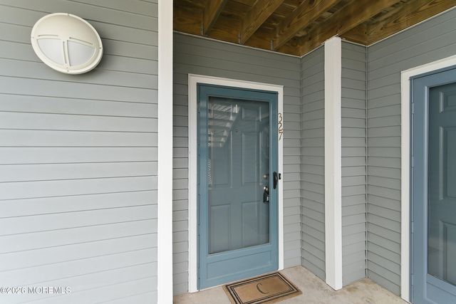 327 Sequoia Court, Howell, NJ 07731