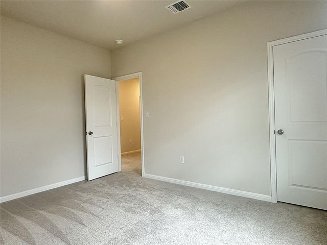 131 Holzinger BND, Bastrop, TX 78602