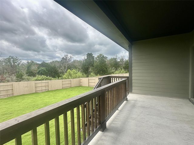 131 Holzinger BND, Bastrop, TX 78602