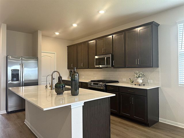 131 Holzinger BND, Bastrop, TX 78602