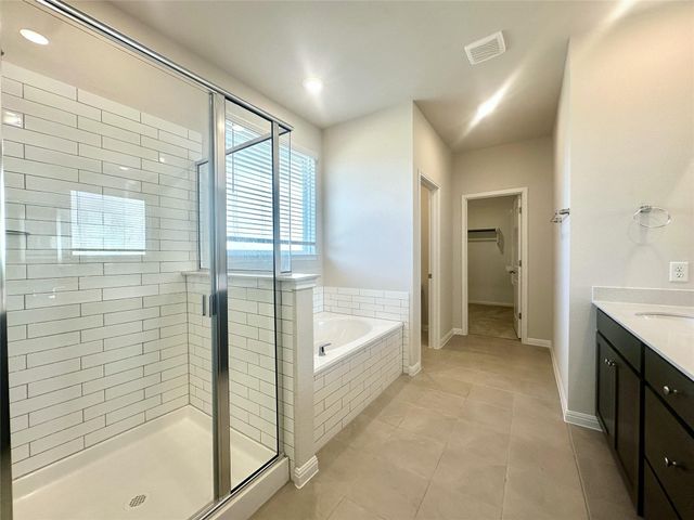 131 Holzinger BND, Bastrop, TX 78602