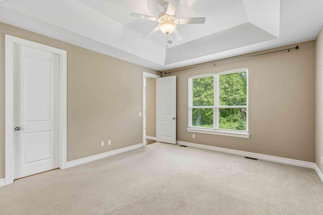 6 Cunningham Road, North Oaks, MN 55127