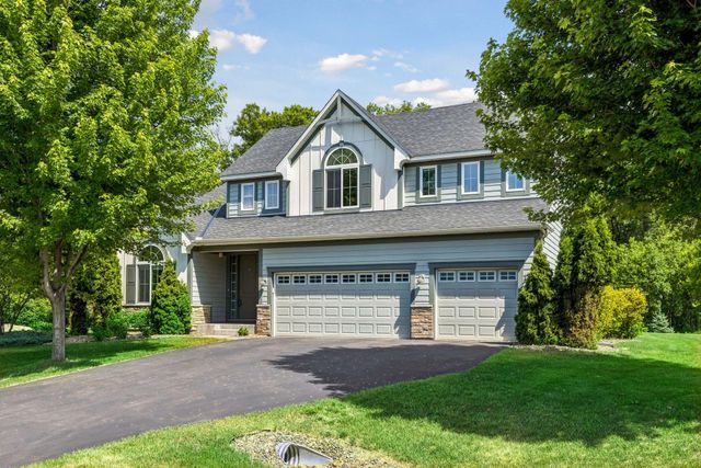 6 Cunningham Road, North Oaks, MN 55127