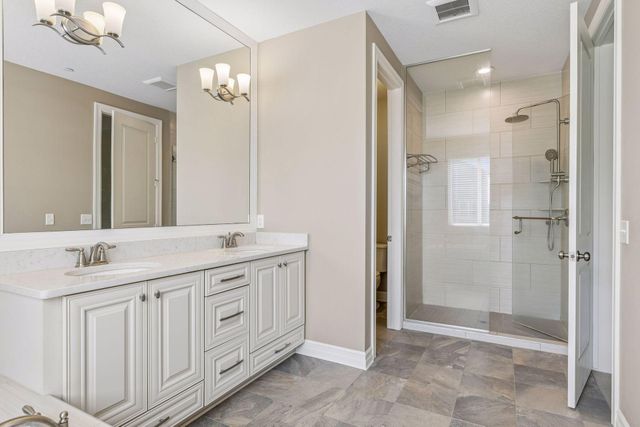 6 Cunningham Road, North Oaks, MN 55127