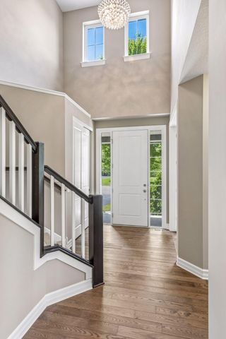 6 Cunningham Road, North Oaks, MN 55127