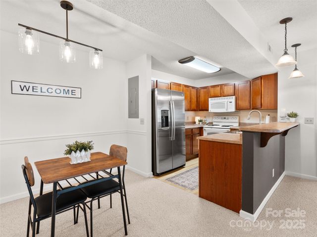 91 Morningside Lane, Hendersonville, NC 28792