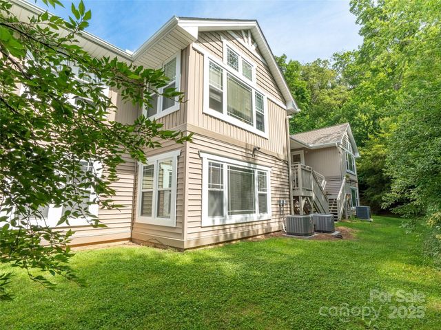 91 Morningside Lane, Hendersonville, NC 28792