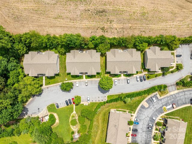 91 Morningside Lane, Hendersonville, NC 28792
