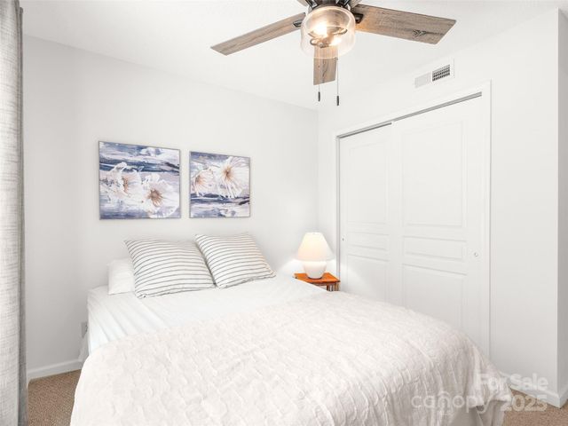 91 Morningside Lane, Hendersonville, NC 28792