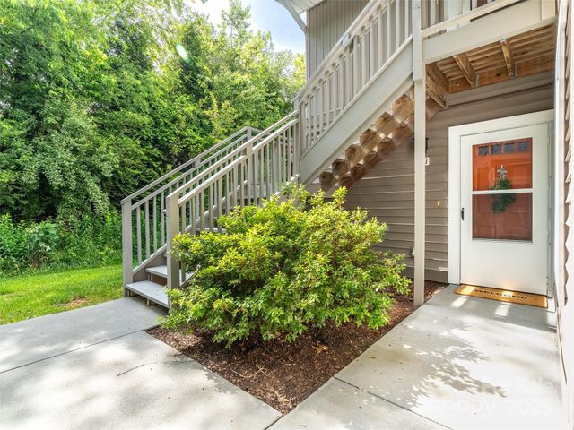 91 Morningside Lane, Hendersonville, NC 28792