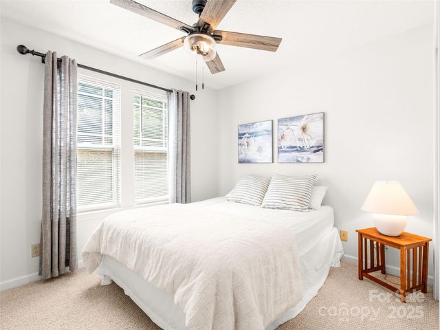 91 Morningside Lane, Hendersonville, NC 28792