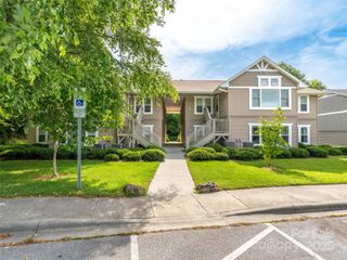 91 Morningside Lane, Hendersonville, NC 28792