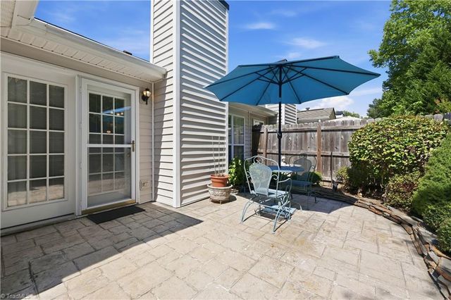 4301 River Rock Point, Greensboro, NC 27409