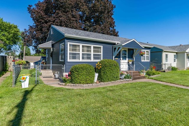 2020 N LINCOLN Avenue, Davenport, IA 52804