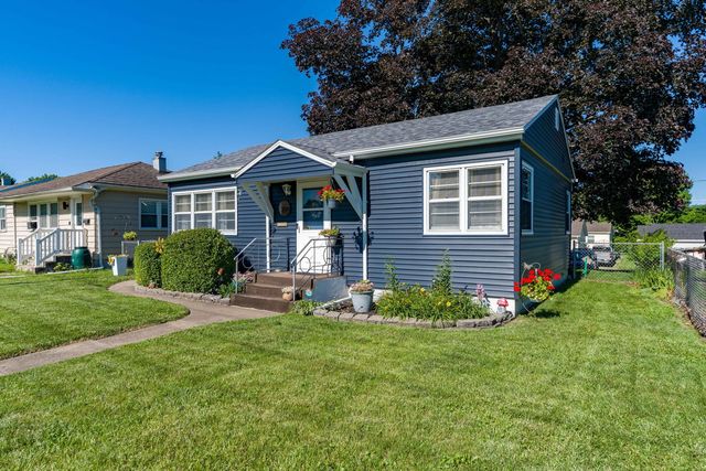 2020 N LINCOLN Avenue, Davenport, IA 52804