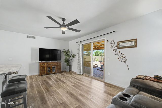16840 N PINE VALLEY Drive, Sun City, AZ 85351