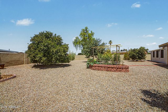 16840 N PINE VALLEY Drive, Sun City, AZ 85351