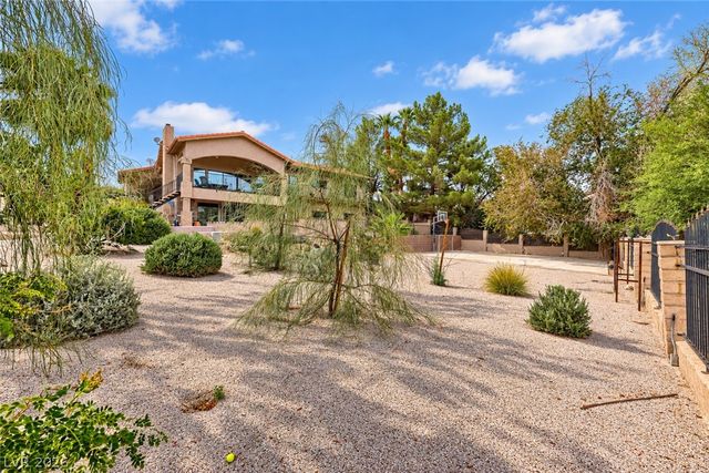 2817 La Mesa Drive, Henderson, NV 89014