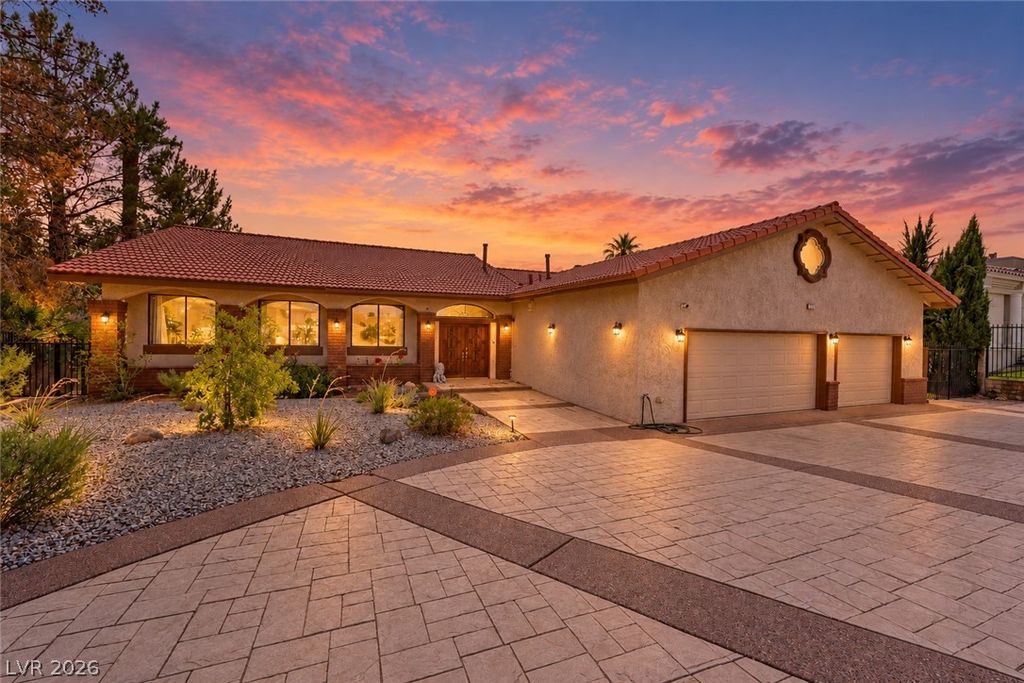 2817 La Mesa Drive, Henderson, NV 89014