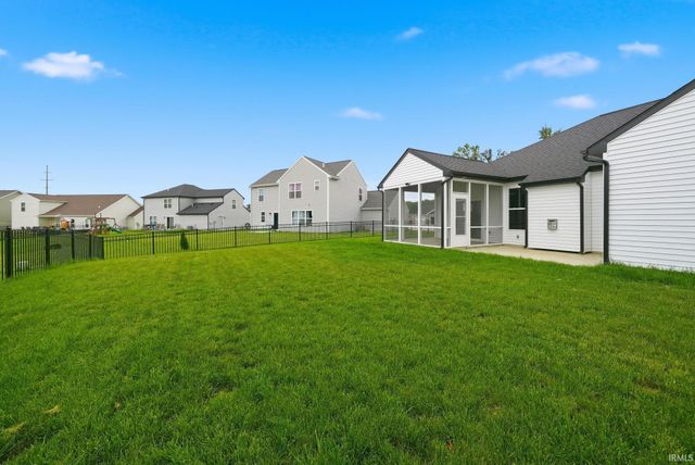 1776 Muruntau Grove, Fort Wayne, IN 46845