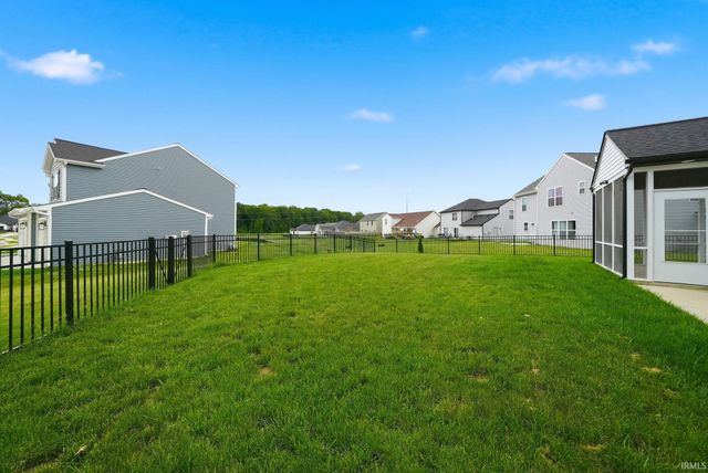 1776 Muruntau Grove, Fort Wayne, IN 46845