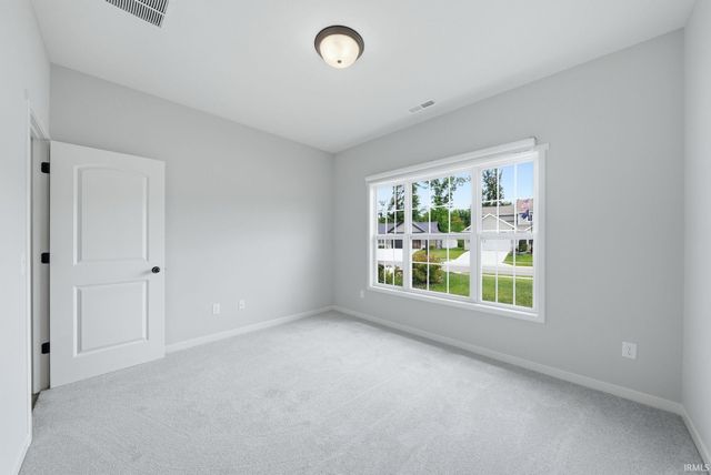 1776 Muruntau Grove, Fort Wayne, IN 46845