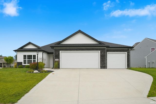 1776 Muruntau Grove, Fort Wayne, IN 46845
