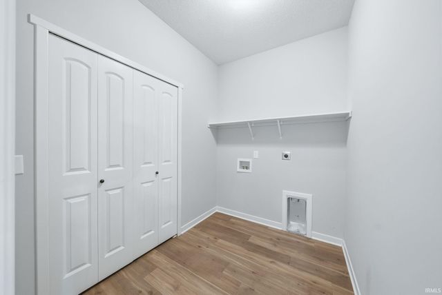 1776 Muruntau Grove, Fort Wayne, IN 46845