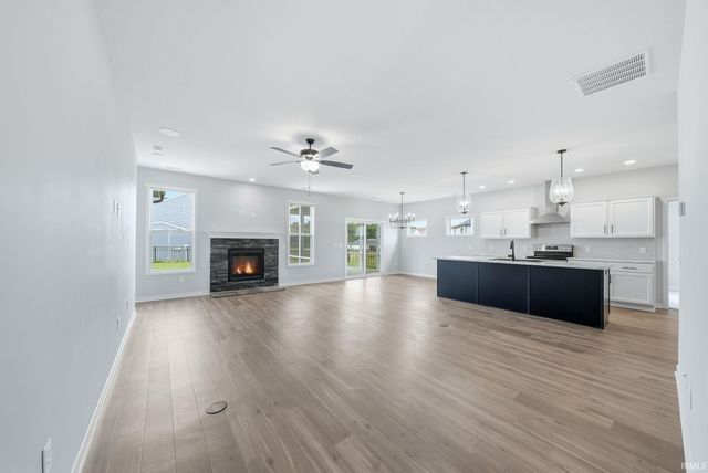 1776 Muruntau Grove, Fort Wayne, IN 46845