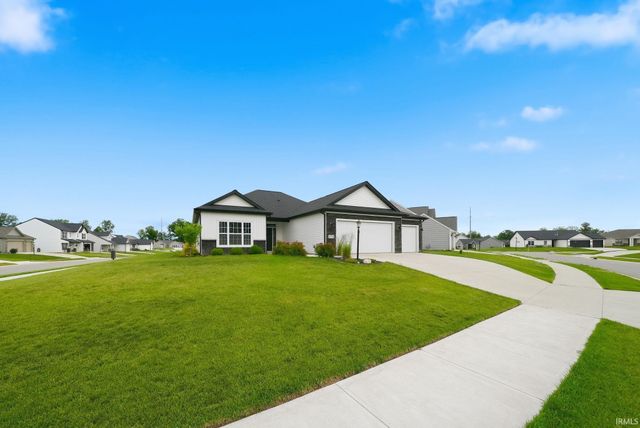1776 Muruntau Grove, Fort Wayne, IN 46845