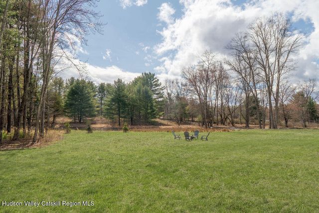 44 Pine Lane, Saugerties, NY 12477