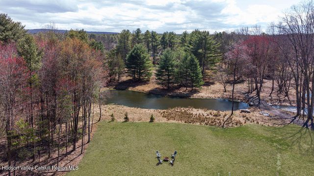 44 Pine Lane, Saugerties, NY 12477